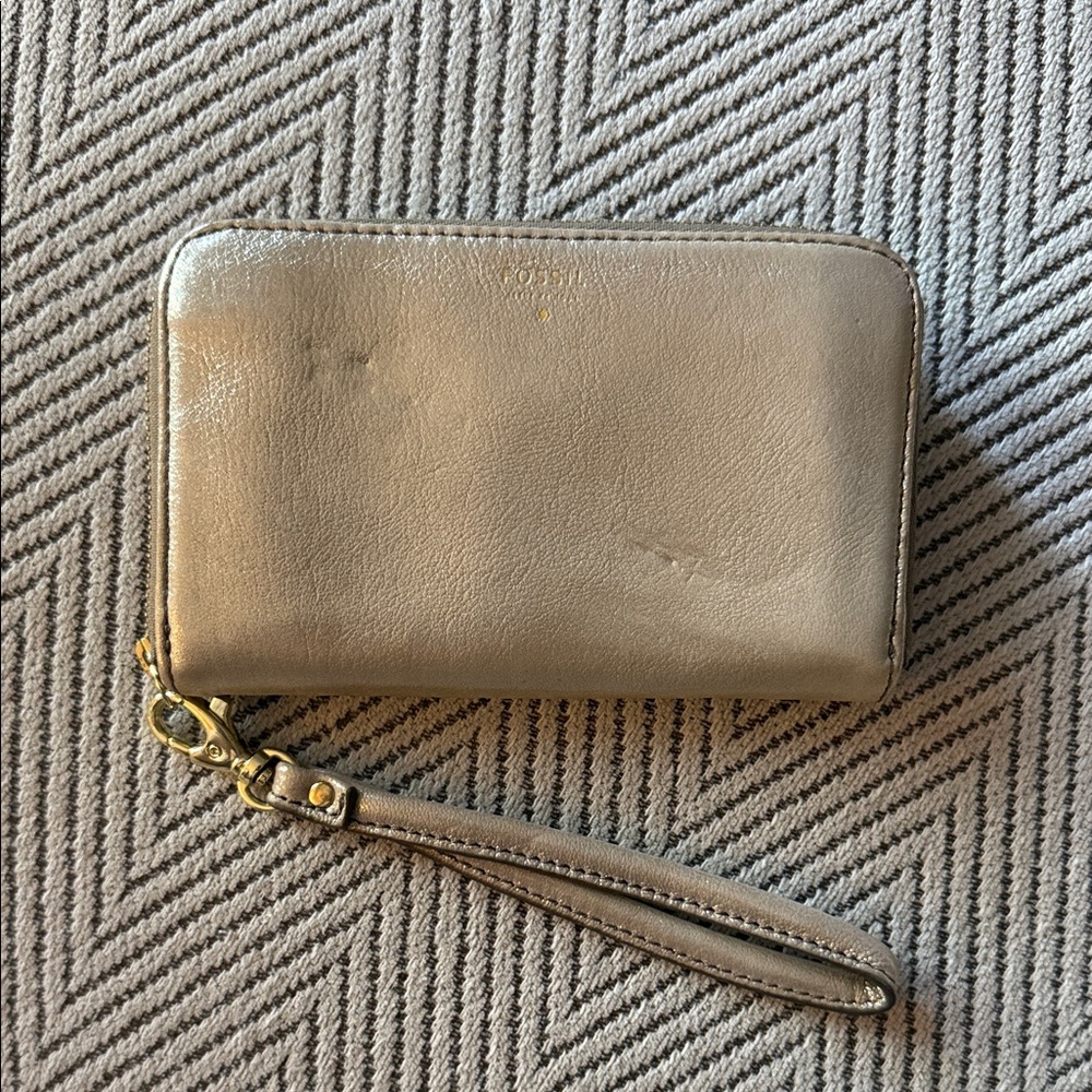 Fossil Metallic Wristlet Wallet
